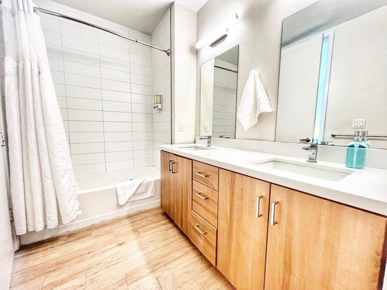 3 Bedroom Penthouse In Downtown! San Diego Exterior photo
